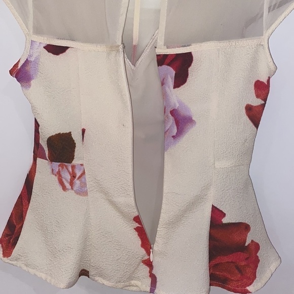 Guess floral peplum blouse cape sleeves rose print mesh V neck Size XS - Picture 7 of 10